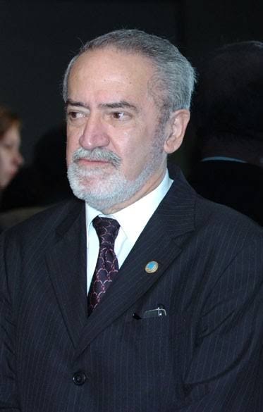 Dr. Florian Augusto Coutinho Madruga