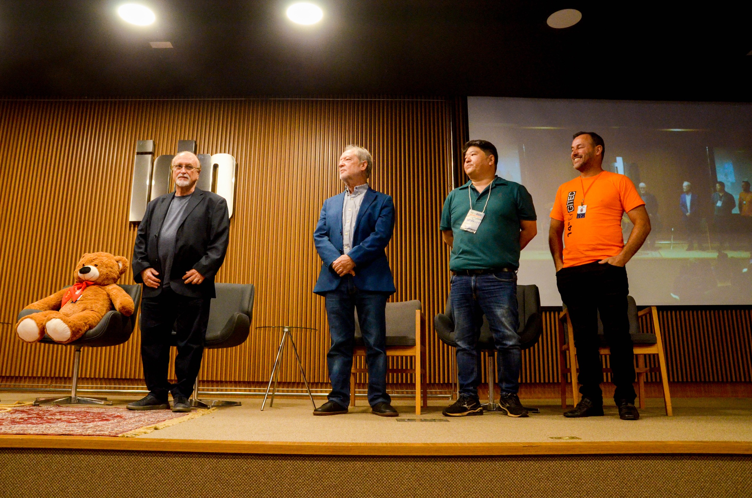 História, homenagens e muita emoção marcam abertura oficial do 14° EnGITEC