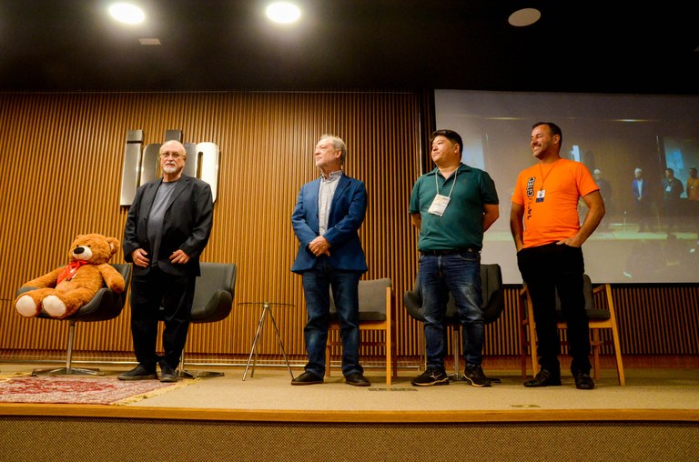 História, homenagens e muita emoção marcam abertura oficial do 14° EnGITEC